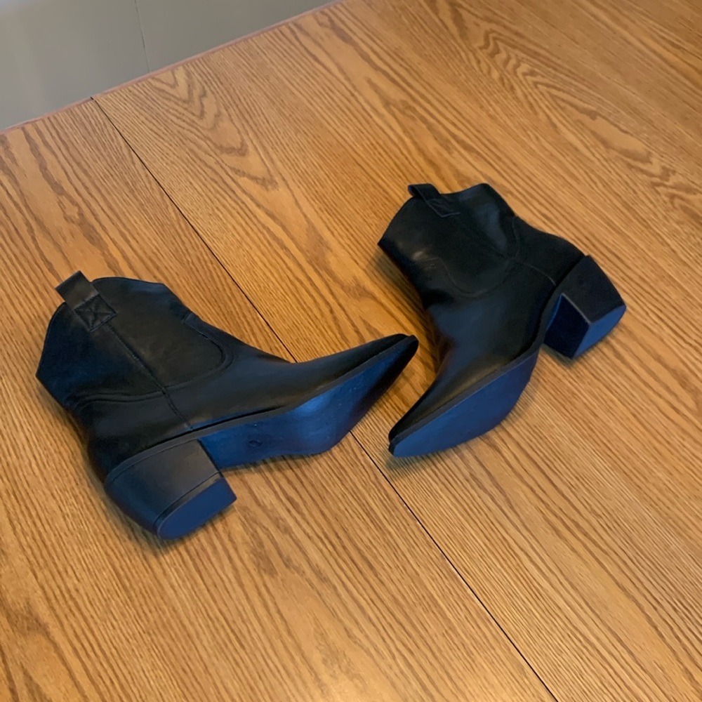 SHEIN boots.  BLACK.   Size 9.   All man made materials.  NEW!